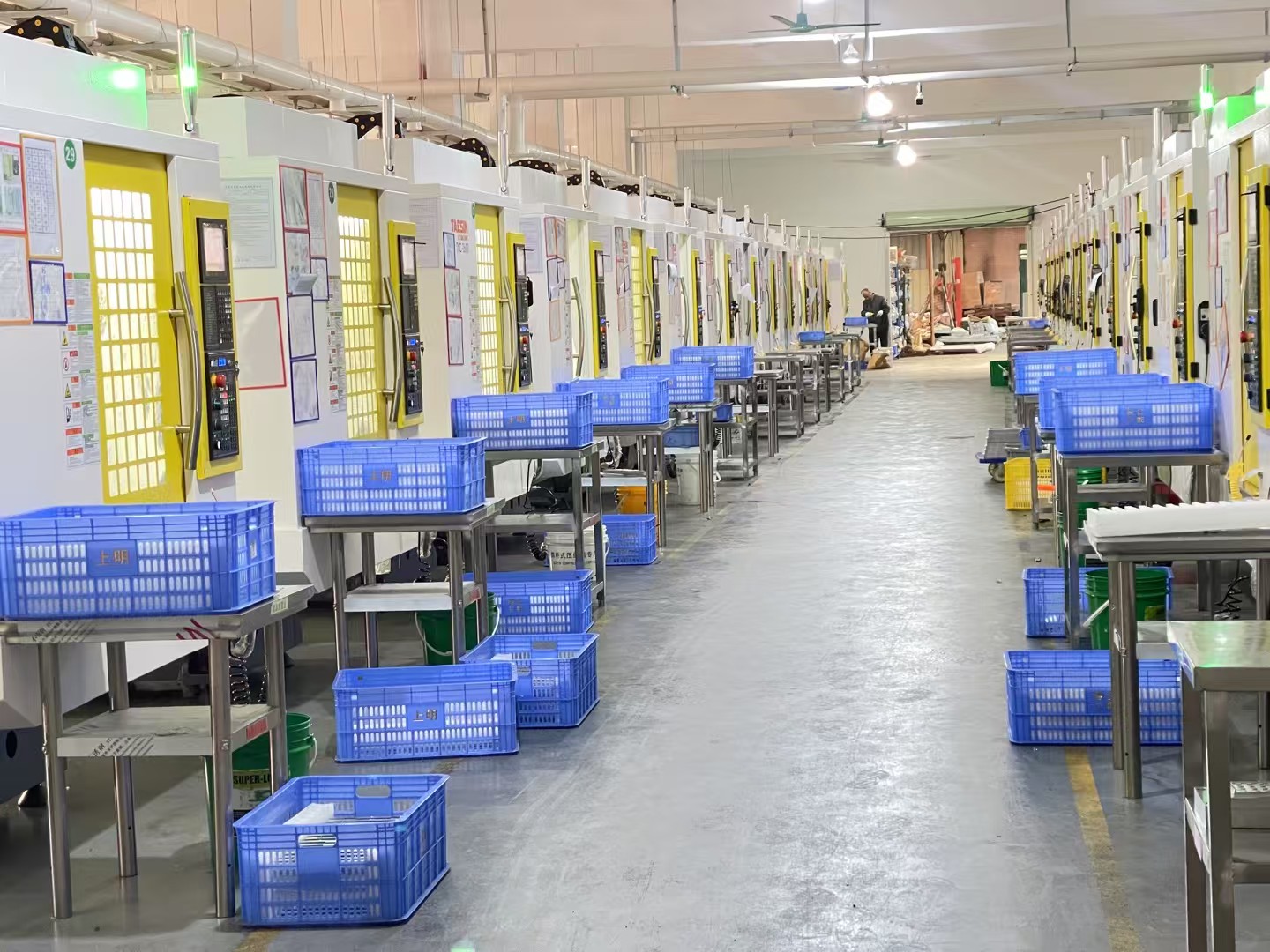 Wardrobe Rail Supplier Reveals What to Look for in Quality Rails
